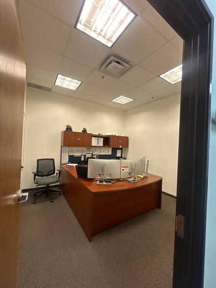 More Photos Of 127 Industry Blvd, North Huntingdon Manufacturing For Lease
