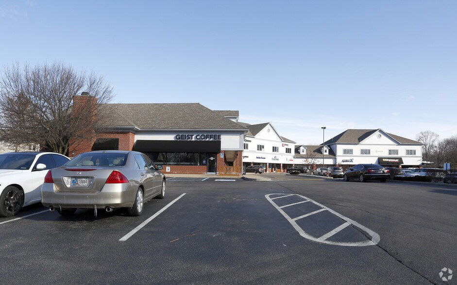 More Photos Of 10110-10158 Brooks School Rd, Fishers Restaurant For Lease