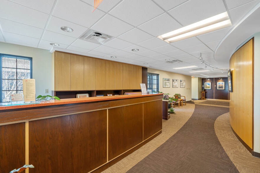 More Photos Of 5710 Commons Park, East Syracuse Medical For Lease