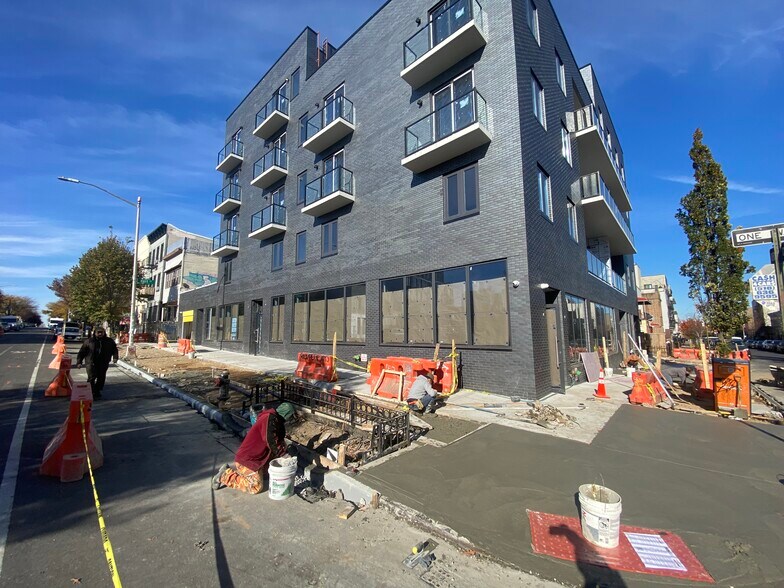 More Photos Of 169 Central Ave, Brooklyn Apartments For Lease
