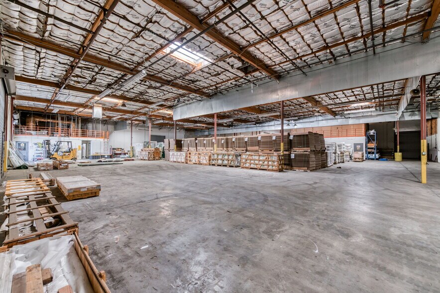 More Photos Of 5333 N Cornelia Ave, Fresno Warehouse For Sale