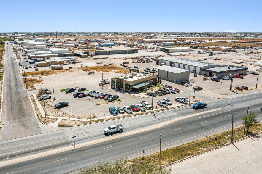 More Photos Of 3619 NW County Rd, Hobbs Fast Food For Sale