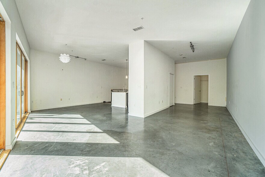 More Photos Of 333 Nelson St SW, Atlanta Apartments For Lease