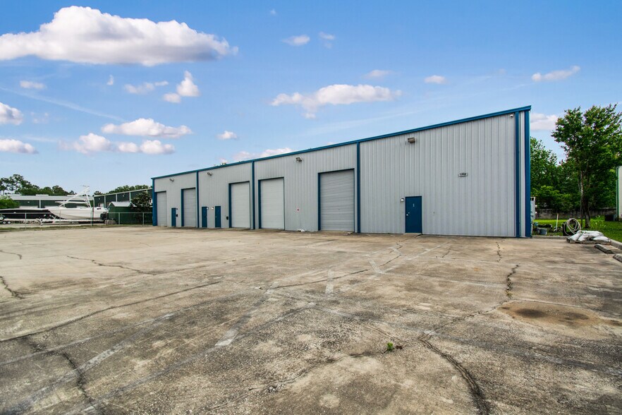 More Photos Of 105 E Davis Industrial Dr, Saint Augustine Warehouse For Lease