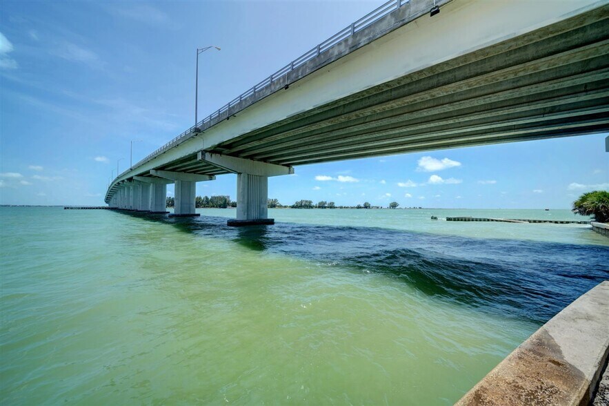 More Photos Of 805 S Gulfview Blvd, Clearwater Beach Land For Sale