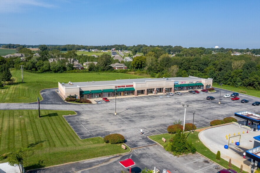 More Photos Of 1440 Nashville Rd, Franklin Unknown For Lease