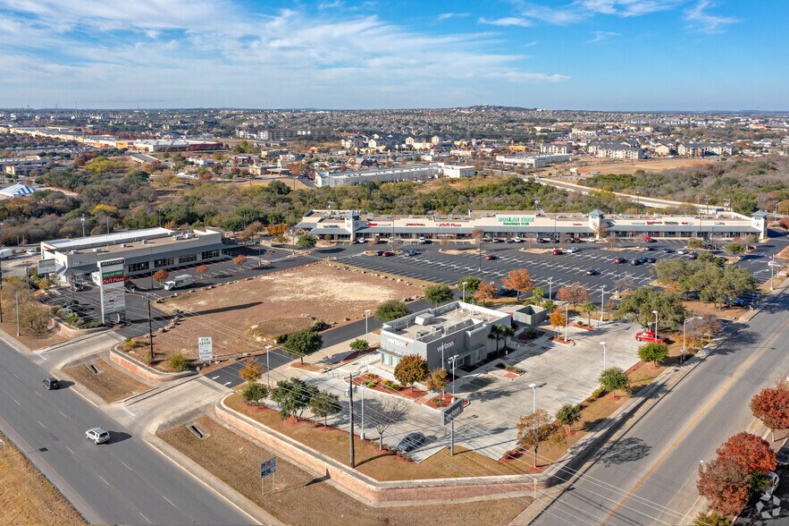 More Photos Of 6407 W Loop 1604 N, San Antonio Auto Repair For Sale