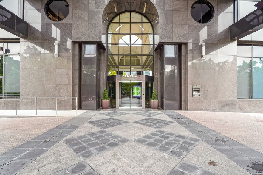 More Photos Of 2911 Turtle Creek Blvd, Dallas Coworking Space