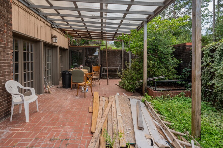 More Photos Of 730 Memorial Dr, Bessemer Medical For Sale