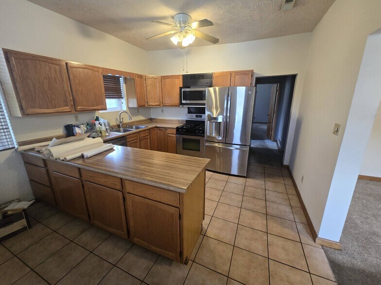 More Photos Of 7208 Harrison Ave, Cincinnati Freestanding For Sale