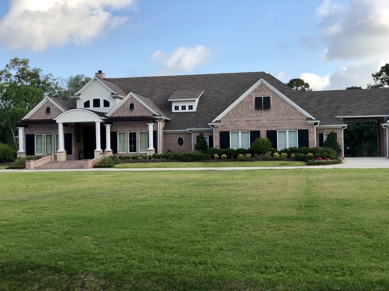 More Photos Of 3510 Fox Dr, Baytown Manufactured Housing Mobile Home Park For Sale