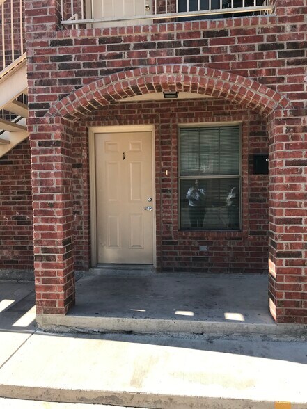 More Photos Of 3102 Lane St, Laredo Apartments For Sale