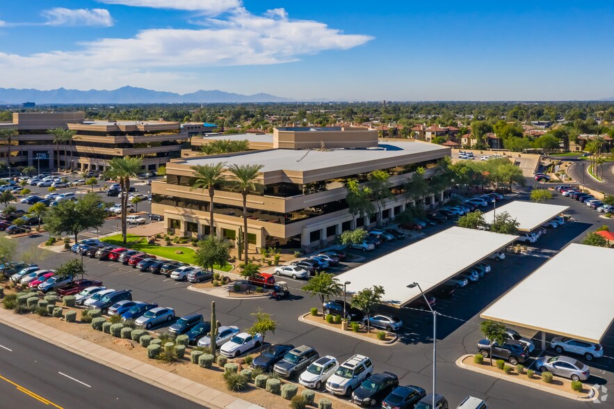 More Photos Of 7740 N 16th St, Phoenix Office For Lease