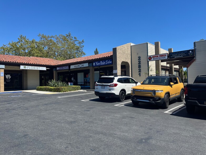 More Photos Of 22706-22762 Aspan St, Lake Forest Unknown For Lease