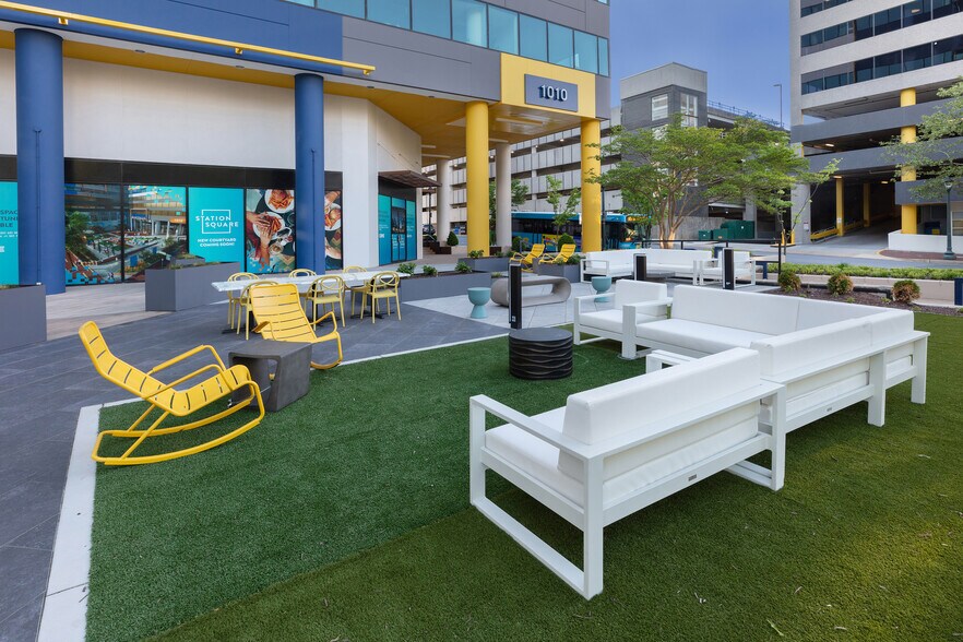 More Photos Of 1100 Wayne Ave, Silver Spring Unknown For Lease