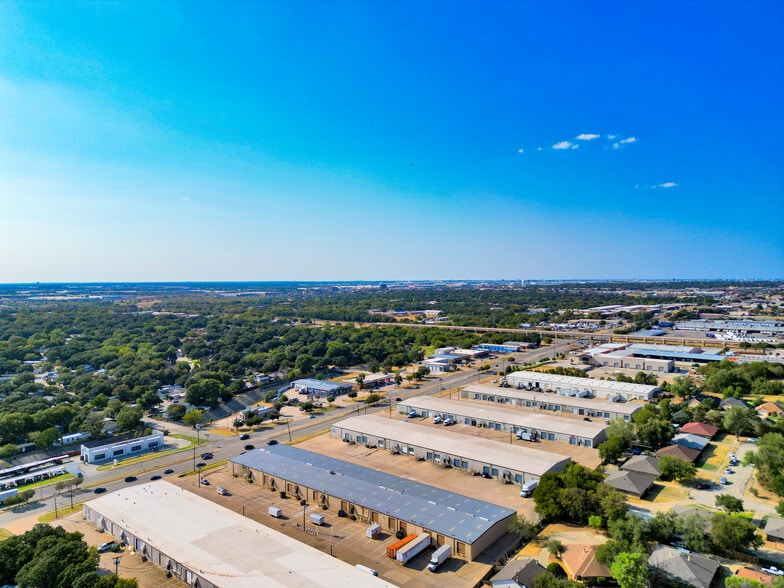 More Photos Of 460 S Belt Line Rd, Irving Warehouse For Lease