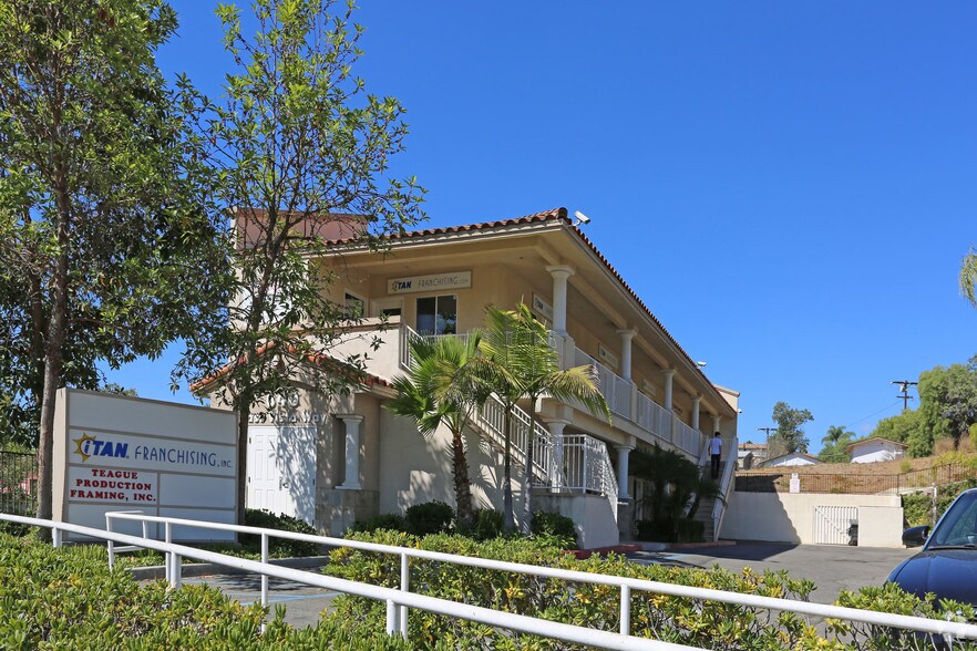 More Photos Of 640 E Vista Way, Vista Office For Lease