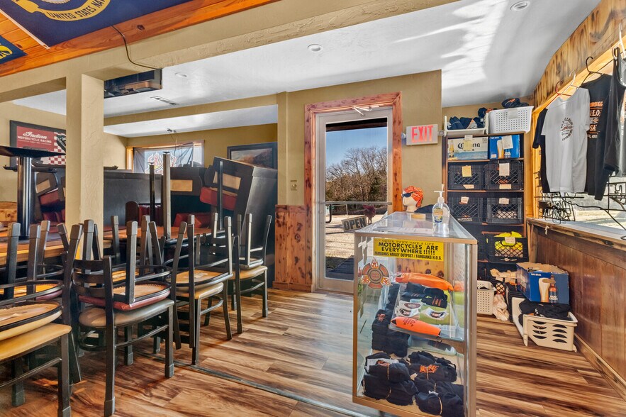 More Photos Of 7450 Highway 187, Eureka Springs Restaurant For Sale