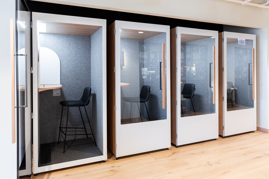 More Photos Of 110 E 42nd St, New York Coworking Space