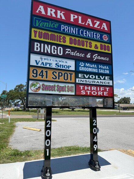 More Photos Of 2001-2049 S Tamiami Trl, Venice Storefront Retail Office For Lease