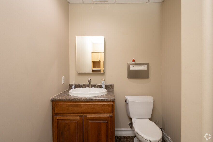 More Photos Of 1043 Civic Center Dr W, Santa Ana Office For Sale