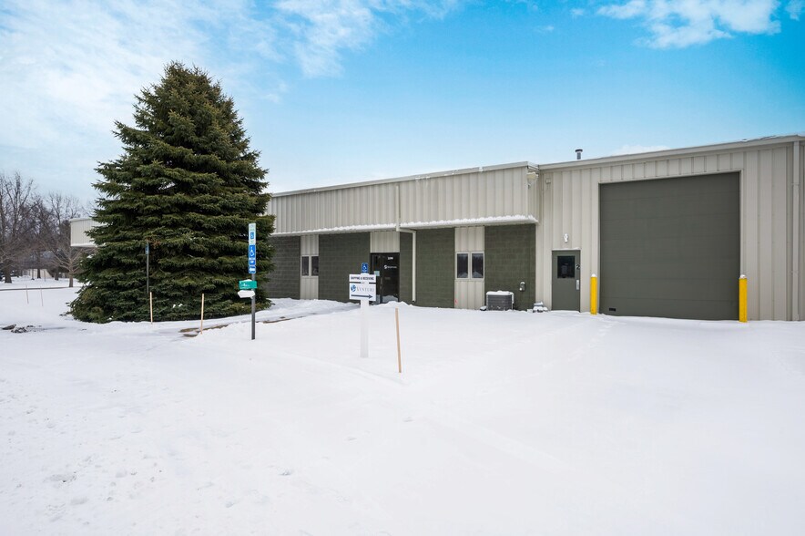 More Photos Of 2291 Traversefield Dr, Traverse City Manufacturing For Lease