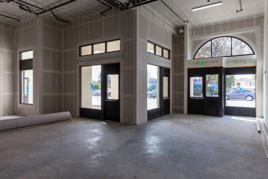 More Photos Of 735 N Orange Blvd, Pasadena Apartments For Lease