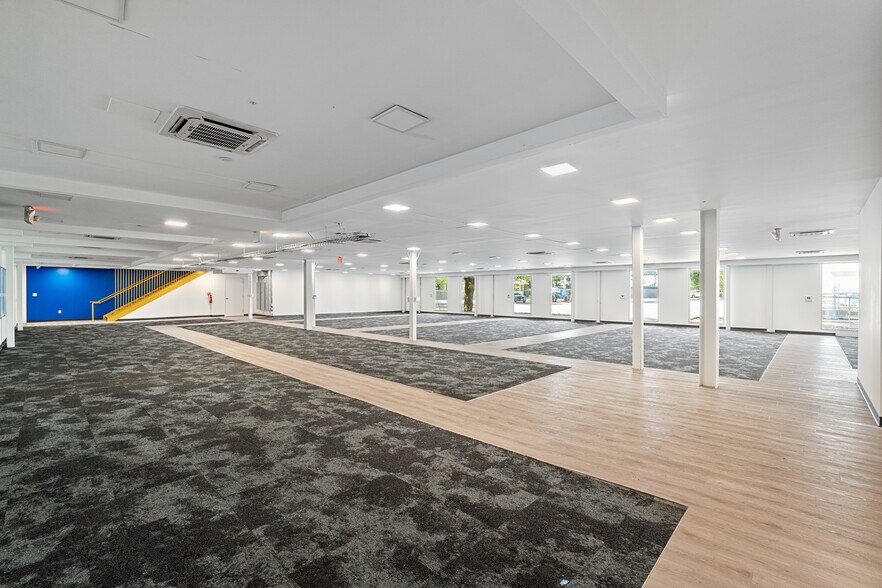 More Photos Of 507 E Calles St, Austin Office For Lease