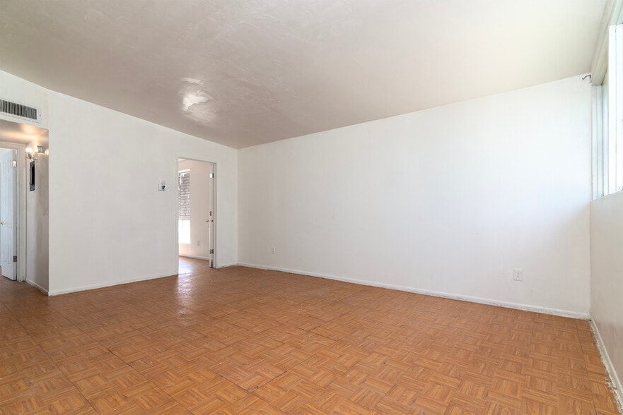 More Photos Of 505 N Williams, Mesa Apartments For Sale