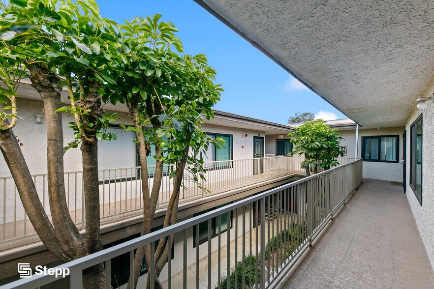 More Photos Of 1628 W 218th St, Torrance Apartments For Sale
