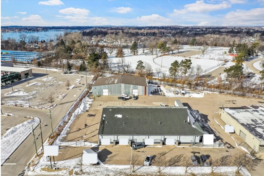 More Photos Of 0000 Orchard Lake, Pontiac Light Manufacturing For Lease