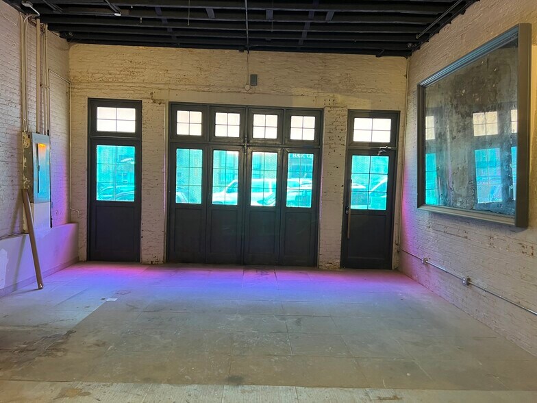 More Photos Of 88 S 8th St, Brooklyn Storefront Retail Office For Lease