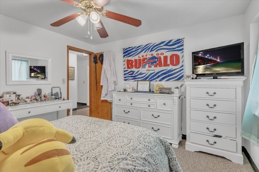 More Photos Of 70 McKinley Pkwy, Buffalo Multifamily For Sale