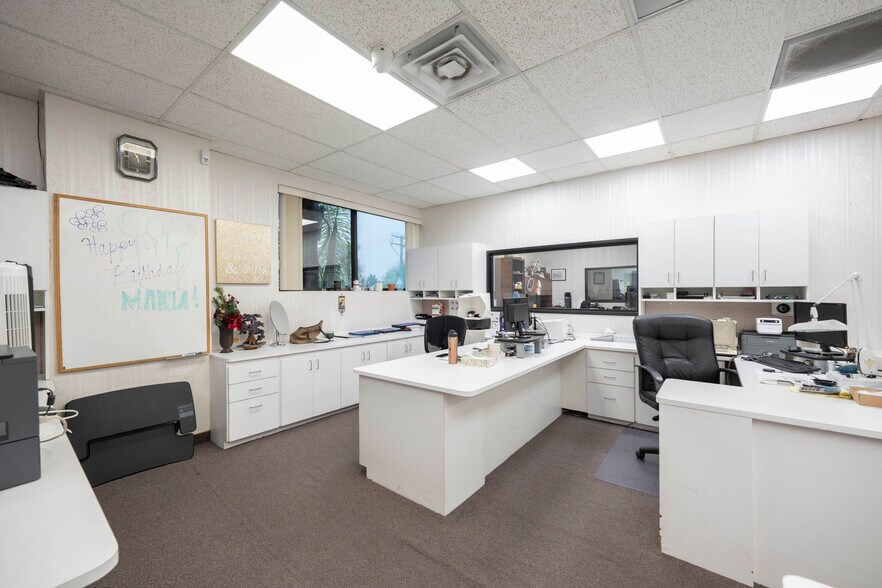 More Photos Of 910 N Amelia Ave, San Dimas Office For Lease
