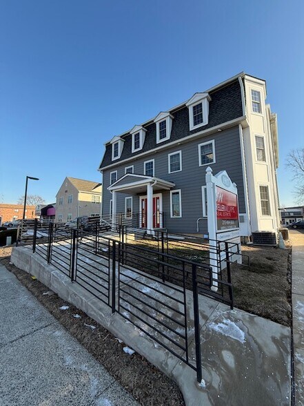 More Photos Of 1917 Welsh Rd, Philadelphia Office For Sale