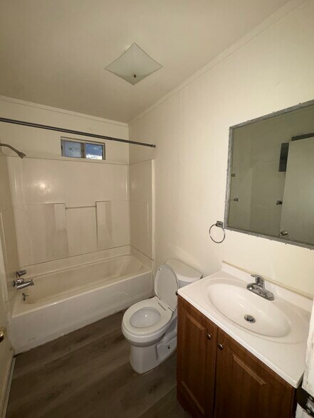 More Photos Of 401 N Bethel St, Roma Multifamily For Sale