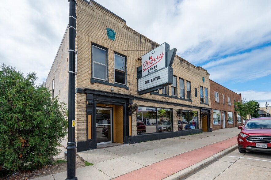 Primary Photo Of 127 N 4th Ave, Sturgeon Bay Bar For Sale