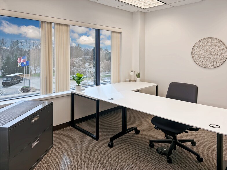 More Photos Of 625 Kenmoor Ave SE, Grand Rapids Coworking Space
