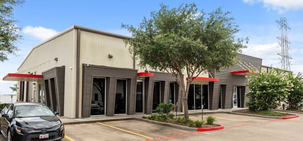 Primary Photo Of 701 S Persimmon St, Tomball Warehouse For Lease