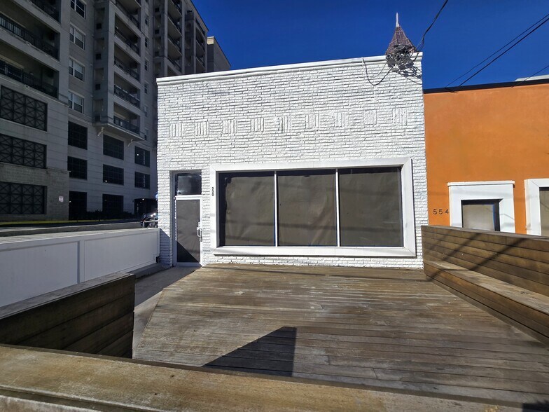 More Photos Of 550 Piedmont Ave, Atlanta Restaurant For Lease