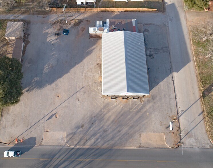 More Photos Of 700 W California St, Seymour General Retail For Sale