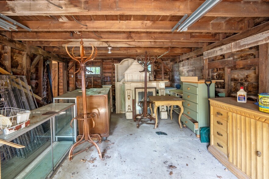 More Photos Of 17 S Chestnut St, New Paltz Storefront Retail Residential For Sale