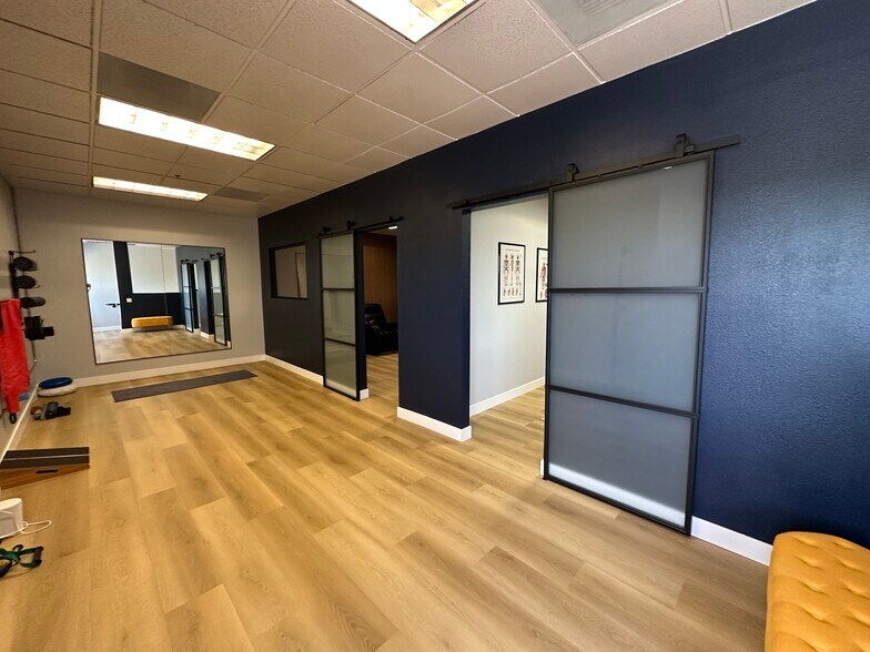 More Photos Of 861 Harold Pl, Chula Vista Research And Development For Sale