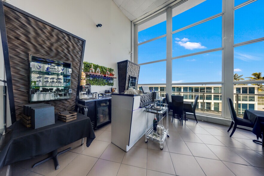 More Photos Of 5445 Collins Ave, Miami Beach Apartments For Sale