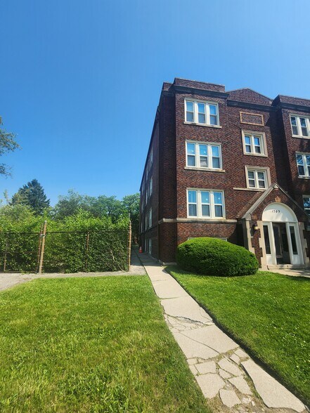 More Photos Of 1705 Oakman Blvd, Detroit Apartments For Sale