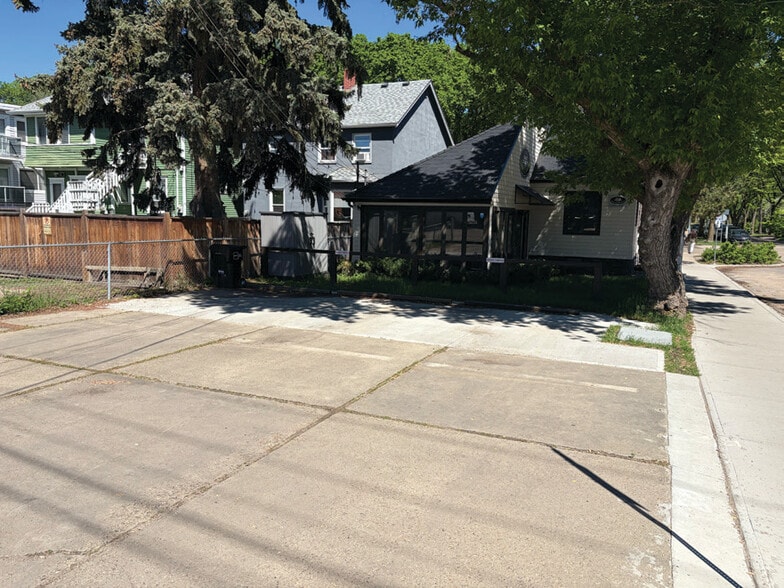 More Photos Of 8210 108 St, Edmonton Office For Sale