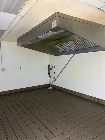 More Photos Of 2211 Lake Ave, Altadena Fast Food For Lease