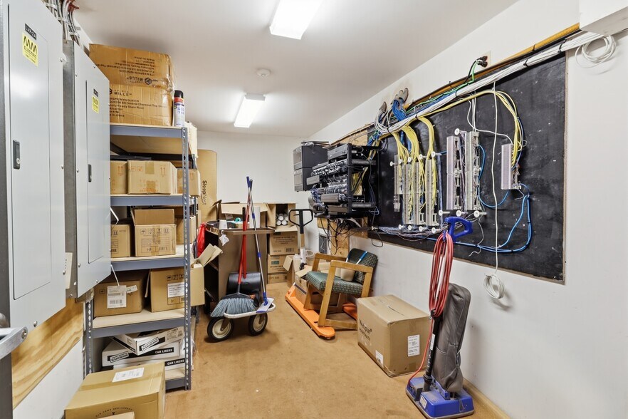 More Photos Of 7680 Niagara Falls Blvd, Niagara Falls Hotel For Sale