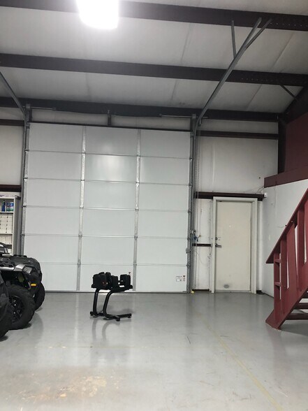 More Photos Of 14121 W Highway 290, Austin Warehouse For Sale