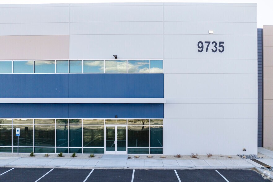 More Photos Of 9735 Double R Blvd, Reno Warehouse For Lease